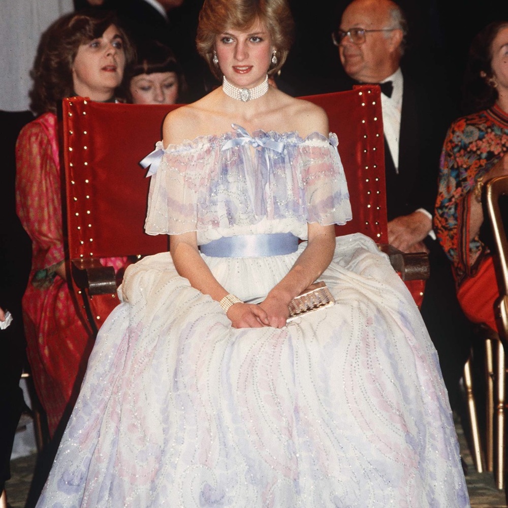 Princess Diana Vintage 80s Wedding Dress Size 0-2 - Picture 12 of 12